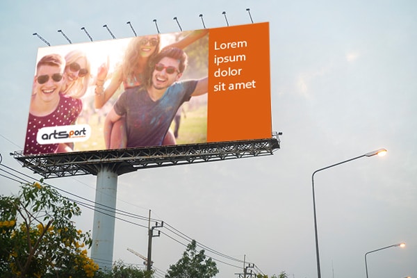 Valla publicitaria exterior - Soporte publicitario de gran formato para empresas