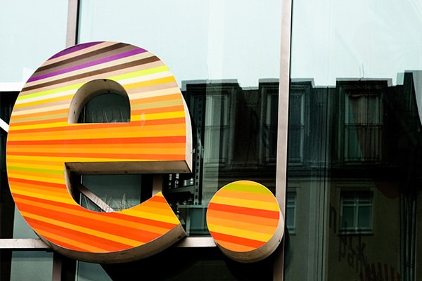 Merchandising y material corporativo para startups y empresas tecnológicas