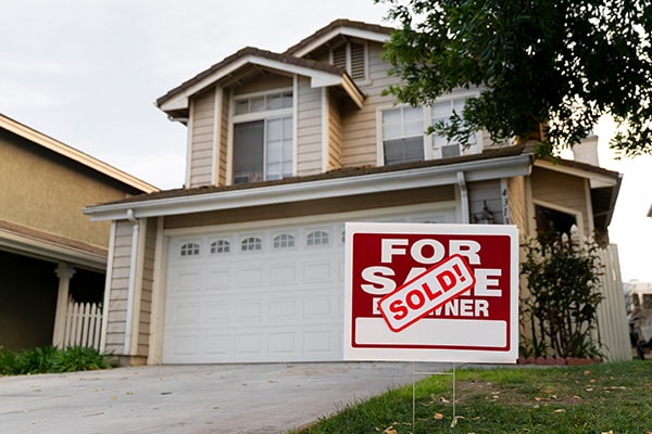 Merchandising y material publicitario para inmobiliarias - Branding personalizado